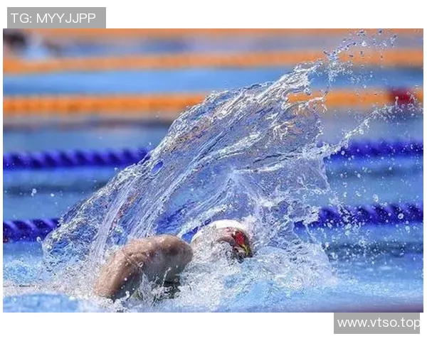 激烈角逐与速度挑战 游泳赛事展示竞技与突破极限的魅力